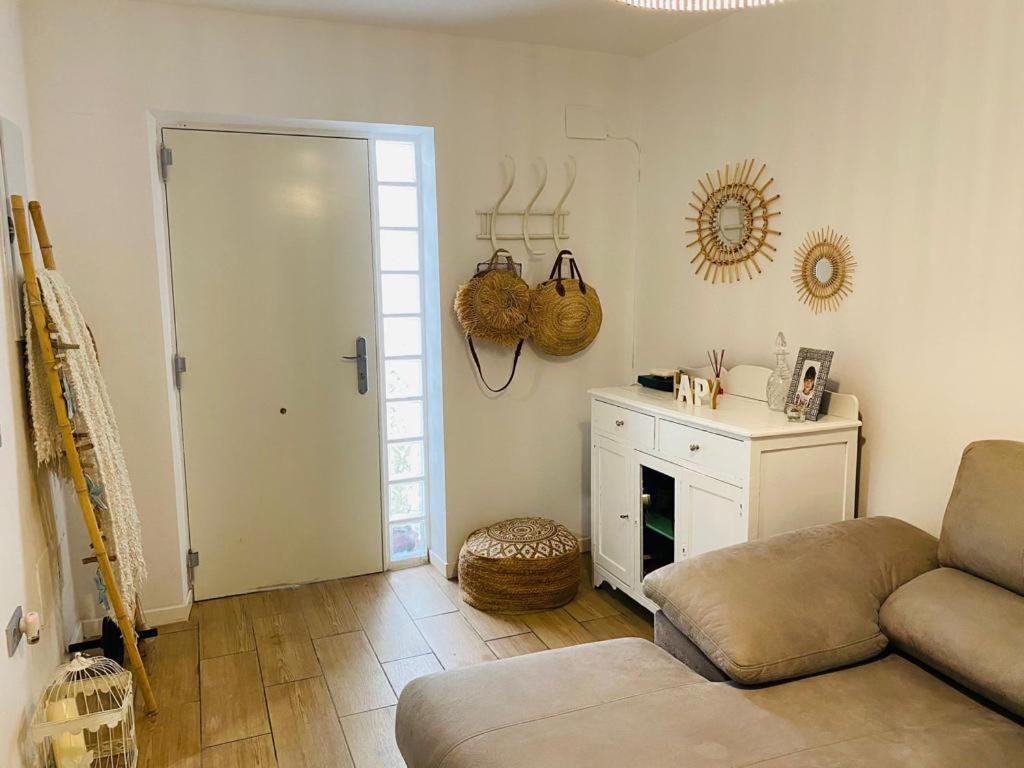 La Casita De Lu Apartment กาซาเรส ภายนอก รูปภาพ